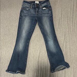 Buckle 
size 12 in girls youth 
Almost brand new 
No stains